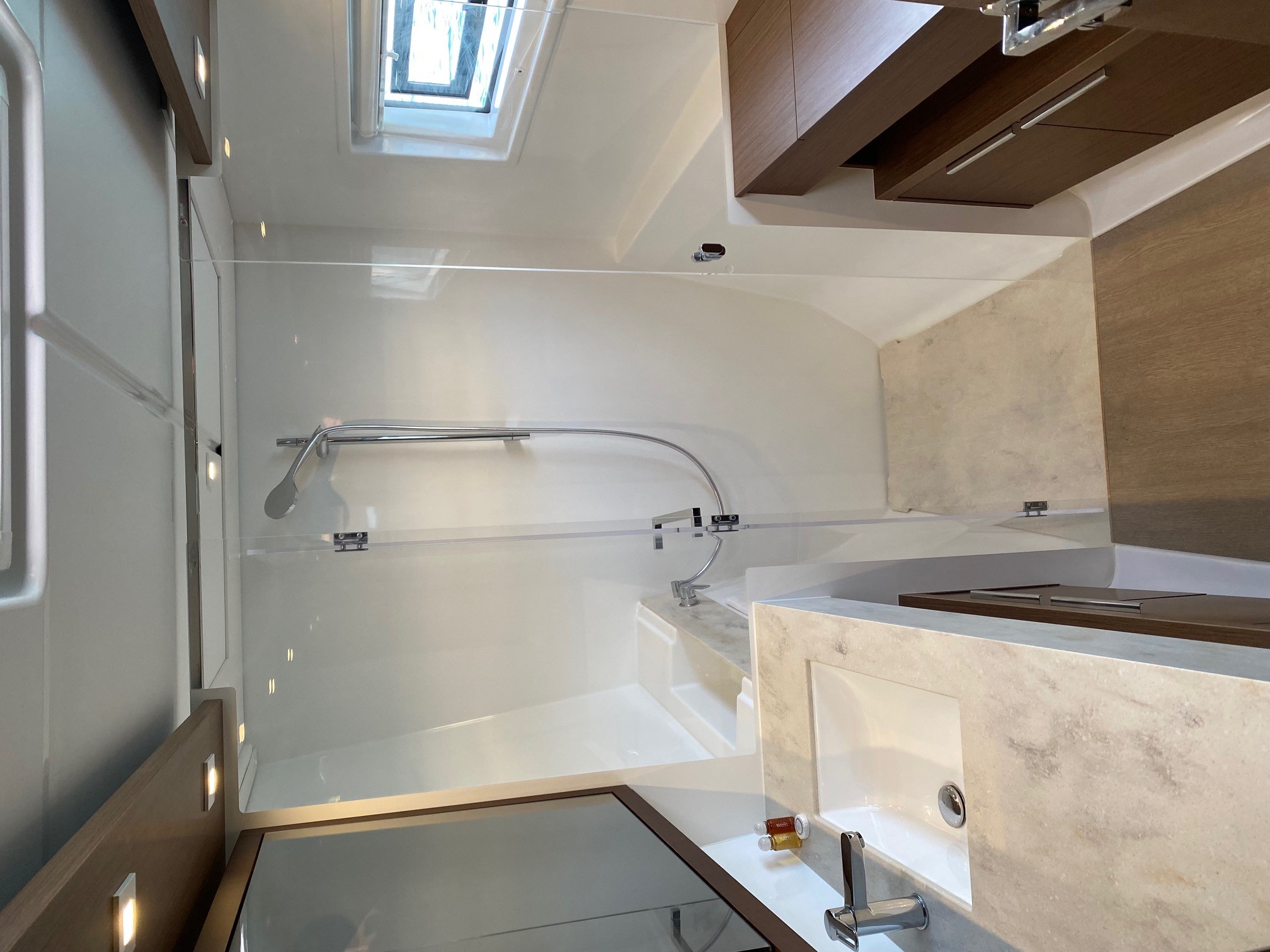 Lagoon 46 owner version — photo 13