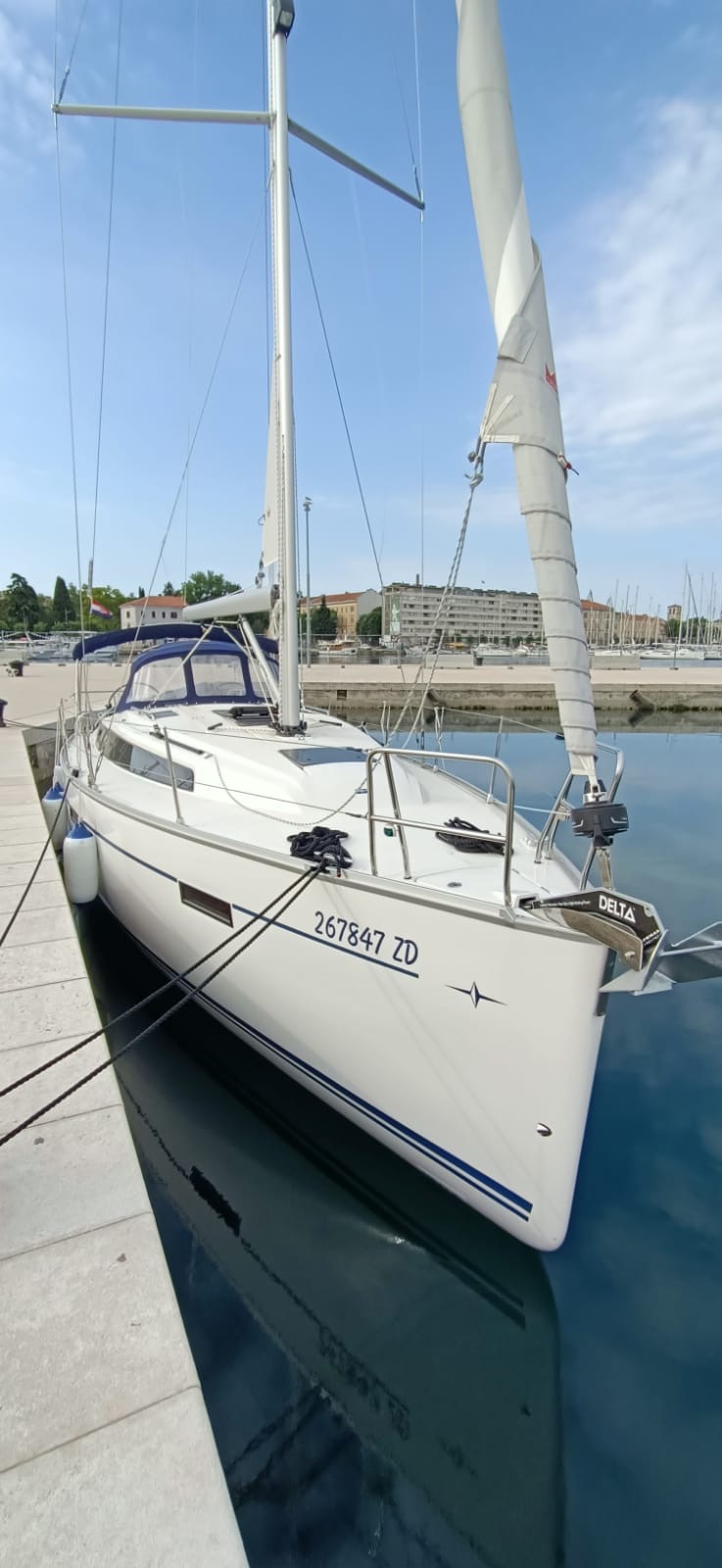 Bavaria Cruiser 37 — photo 9