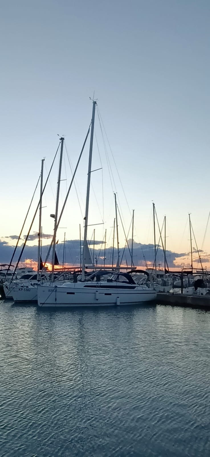 Bavaria Cruiser 37 — photo 18