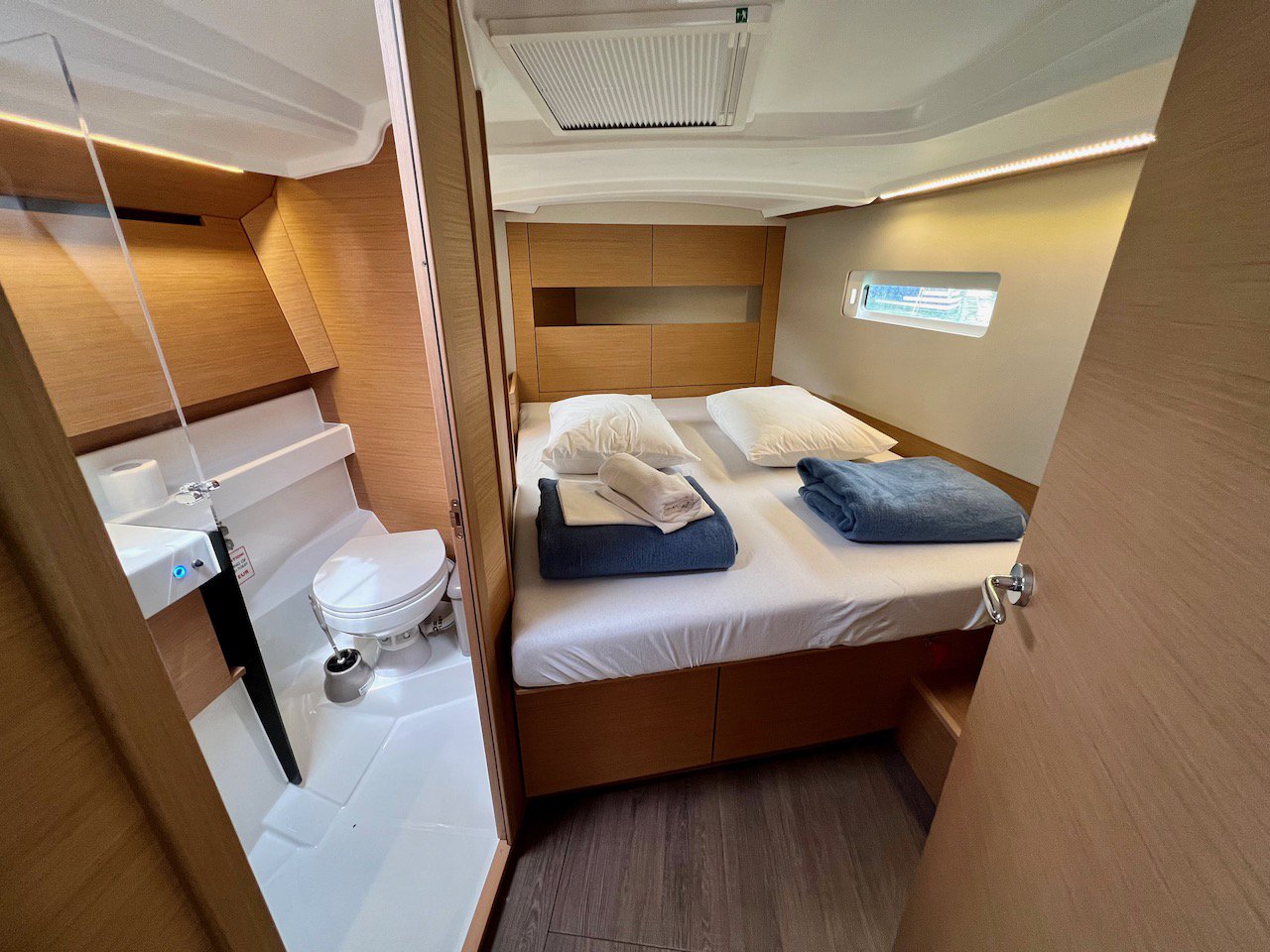 Sun Odyssey 410 — photo 14