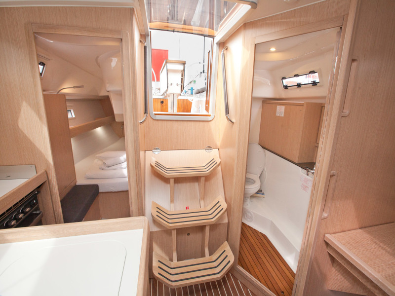 Bavaria Cruiser 34 Style — photo 21