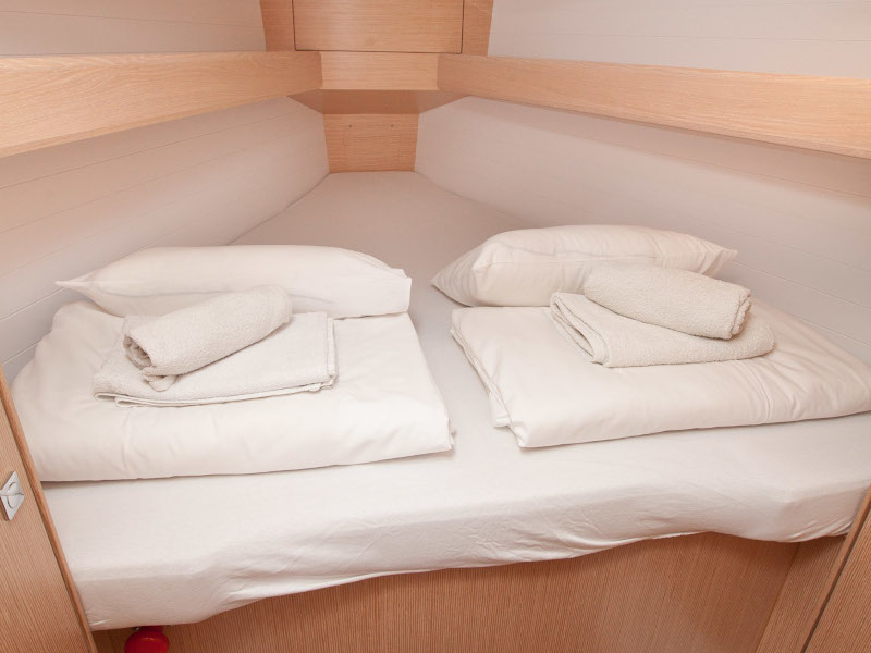 Bavaria Cruiser 34 Style — photo 14