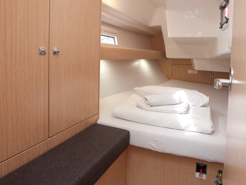 Bavaria Cruiser 34 Style — photo 3