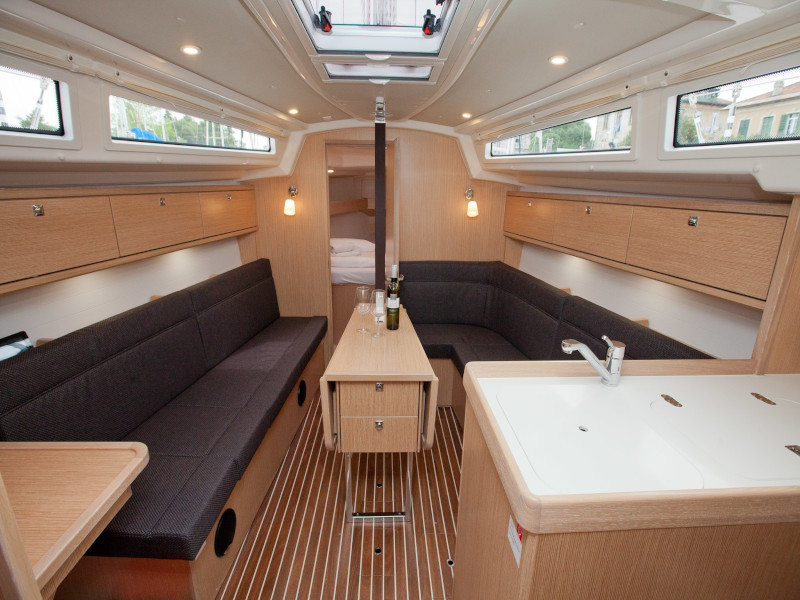 Bavaria Cruiser 34 Style — photo 2