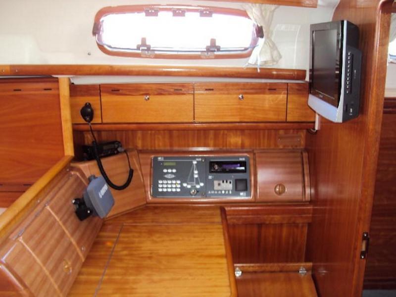 Bavaria 39 Cruiser — photo 13