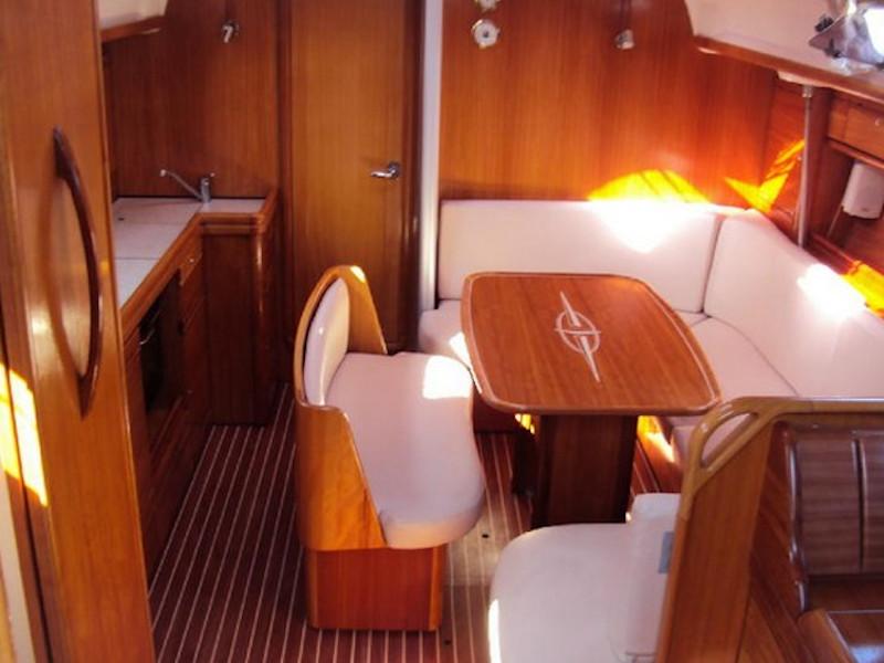 Bavaria 39 Cruiser — photo 19