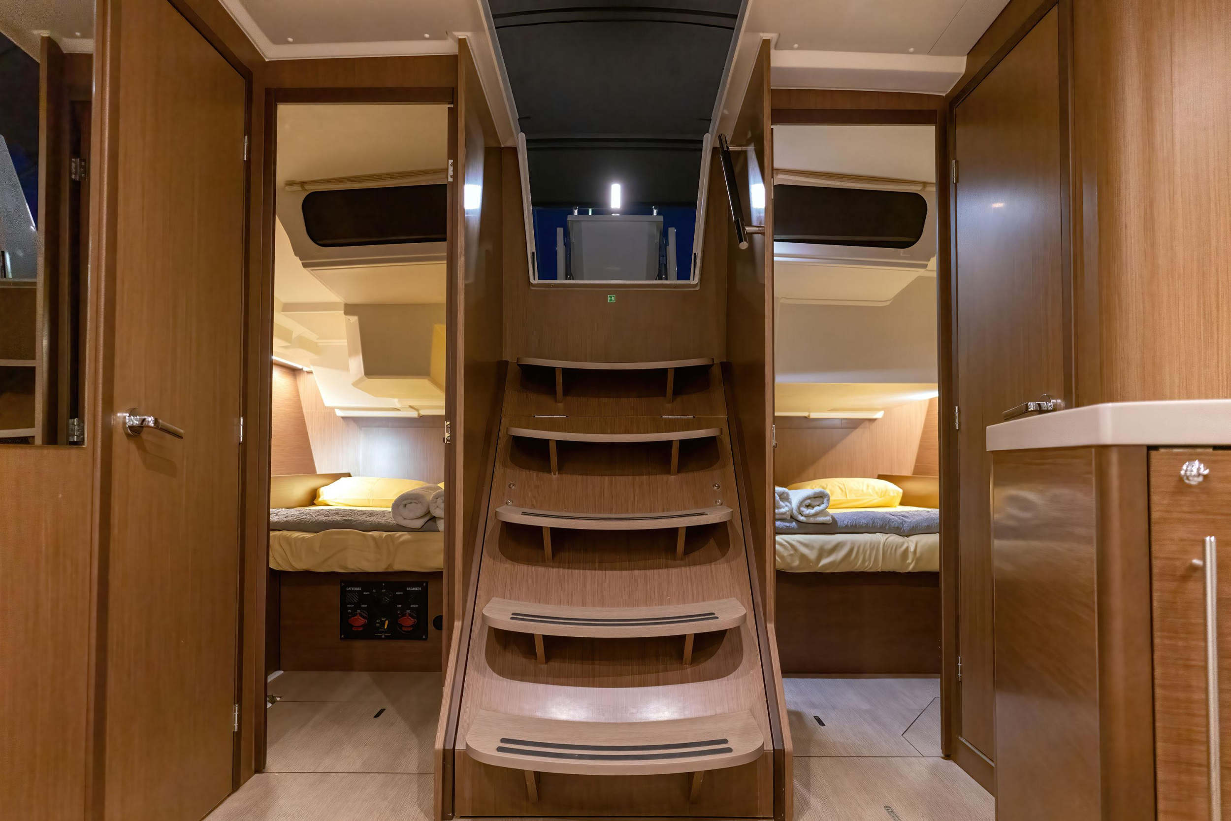 Oceanis 46.1 — photo 9