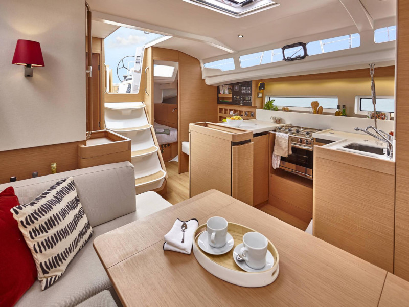 Sun Odyssey 440 — photo 11
