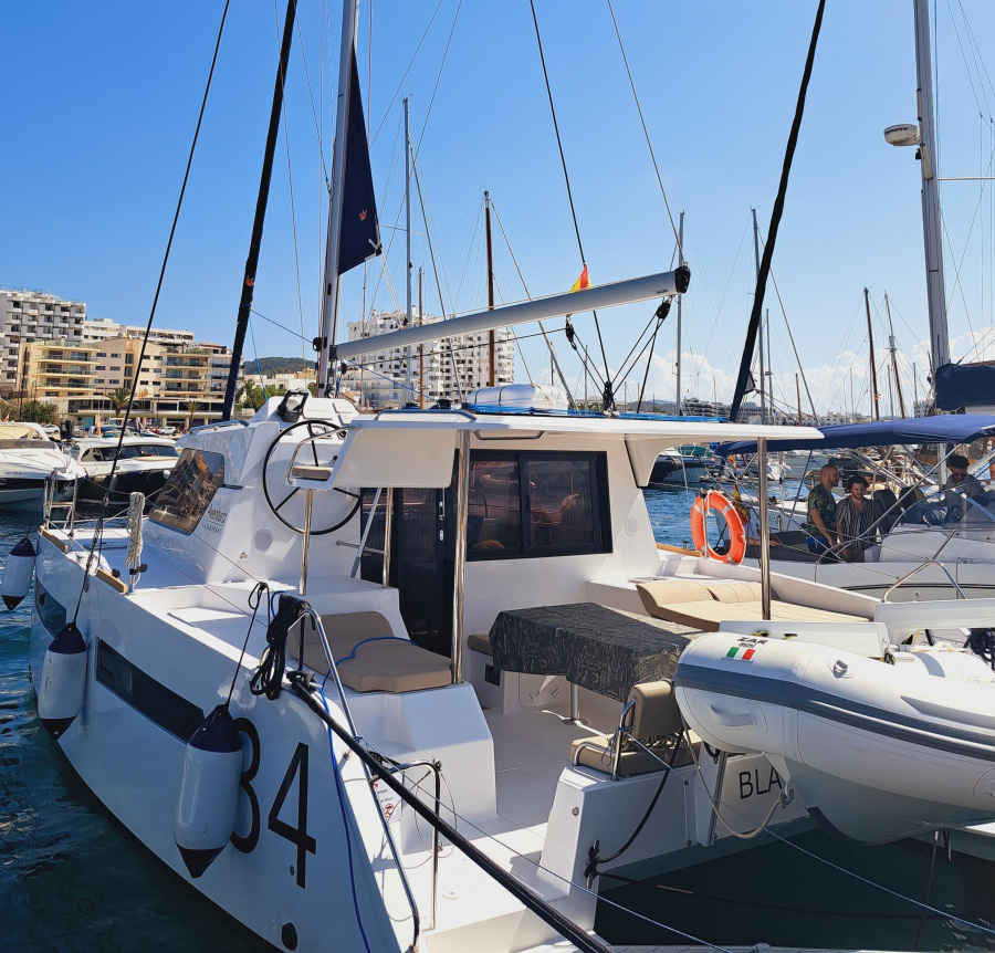 AVENTURA 34 - Cat B - Martinique uniquement — photo 440