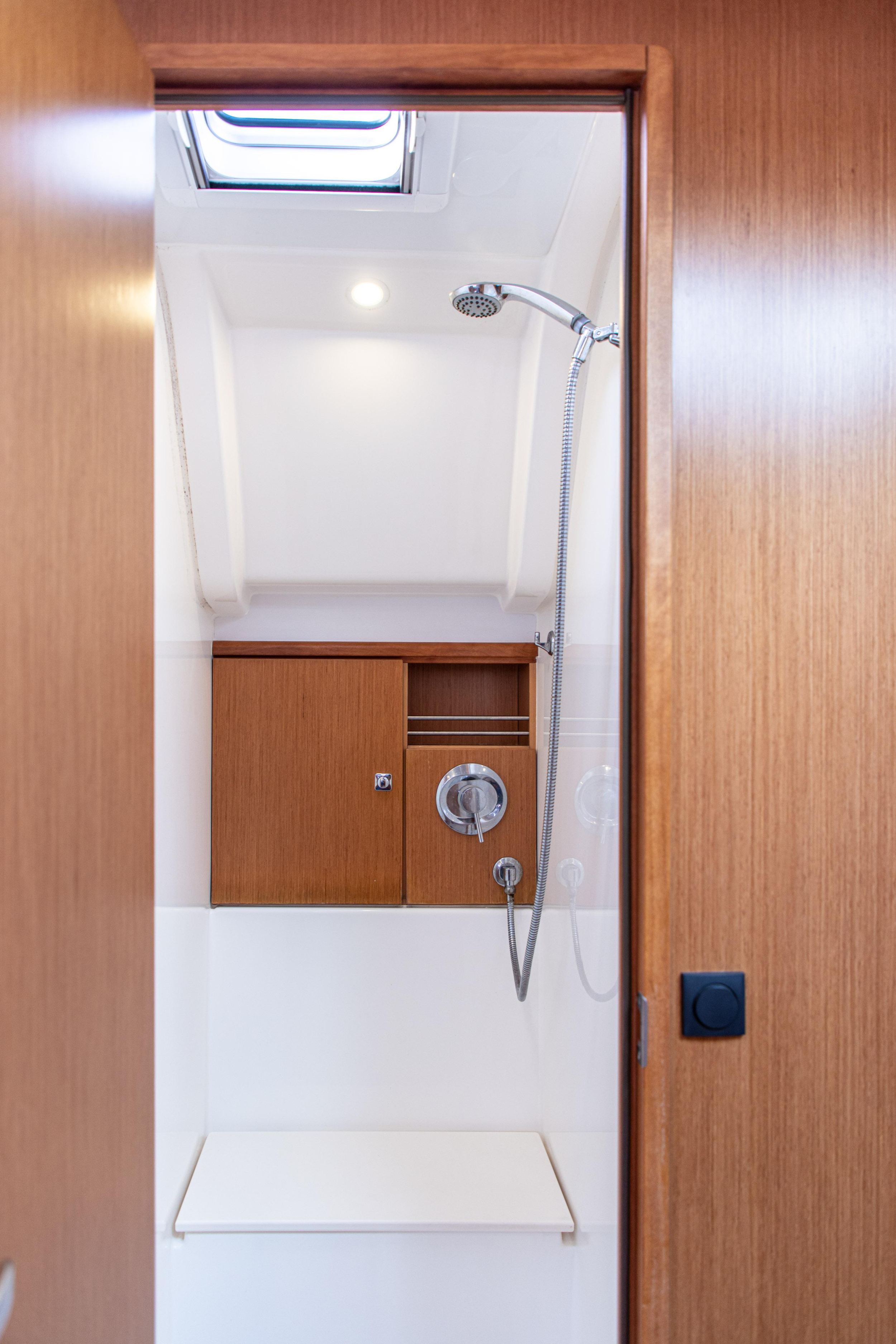 Bavaria Cruiser 51 — photo 6