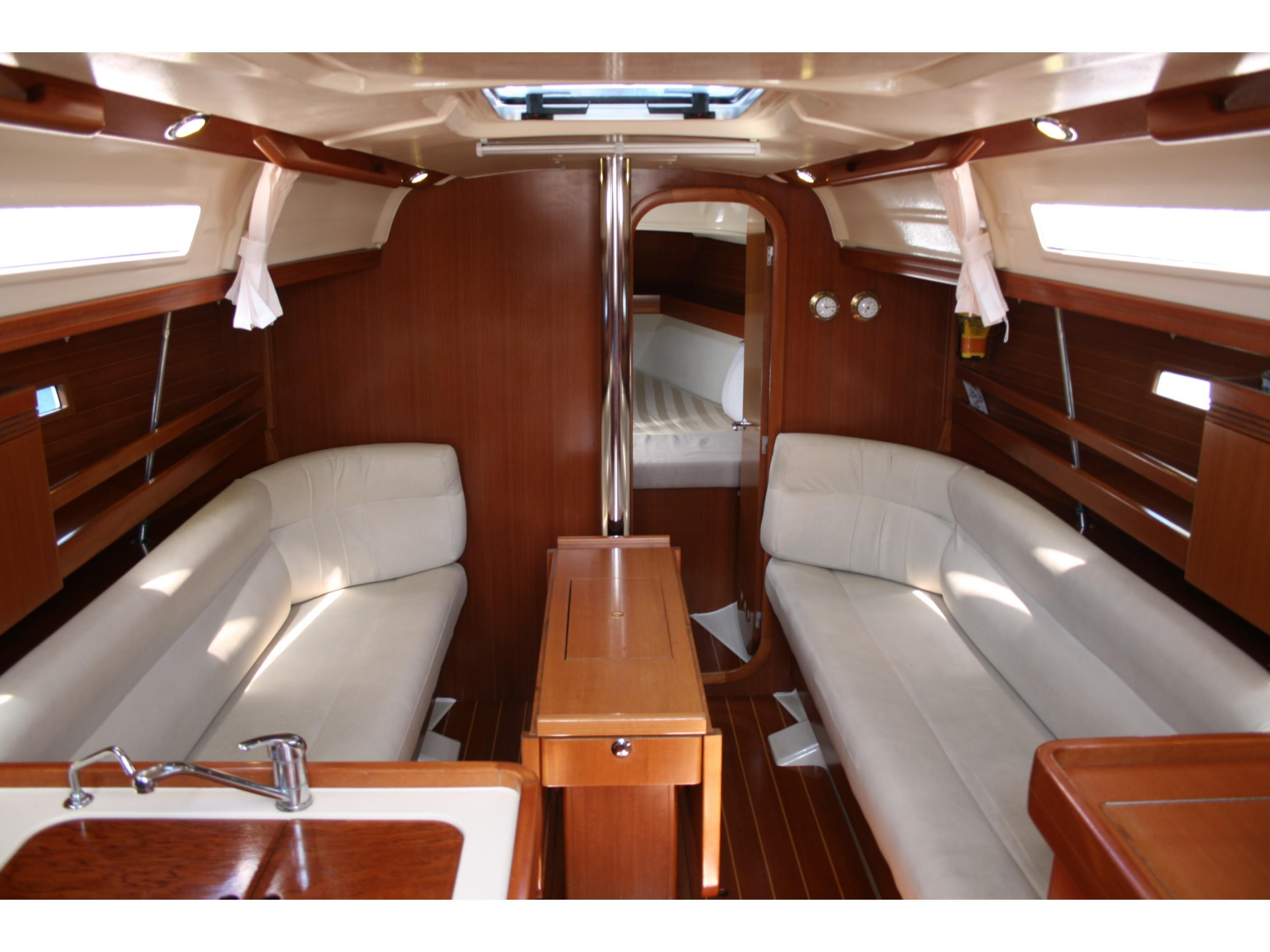 Dufour 34 — photo 2