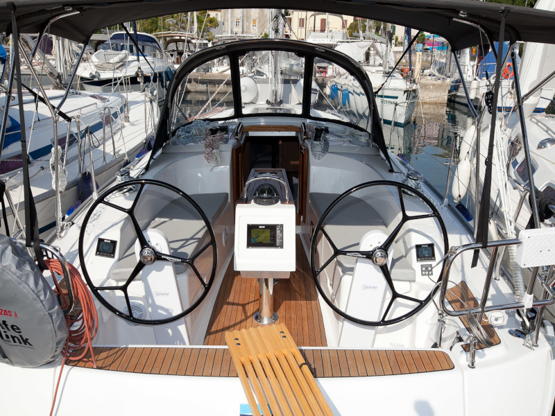 Bavaria Cruiser 34 Style — photo 25