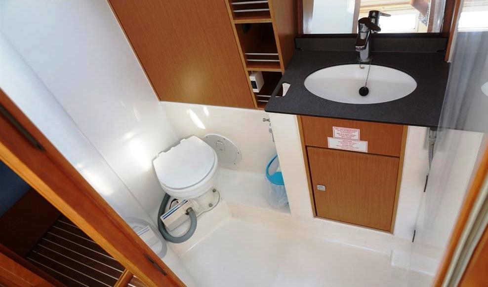 Bavaria Cruiser 41 — photo 5
