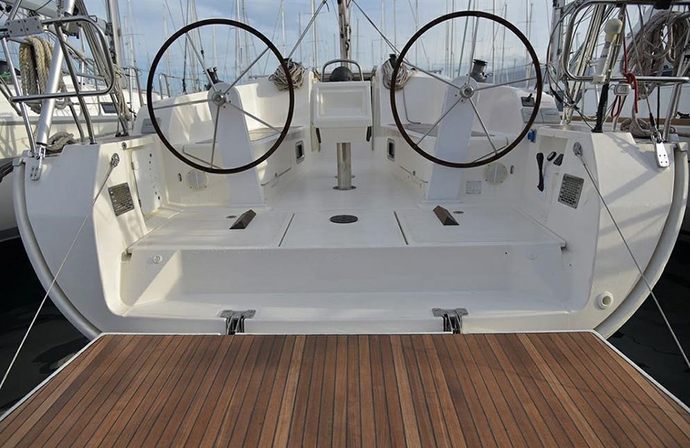 Bavaria Cruiser 41 — photo 11