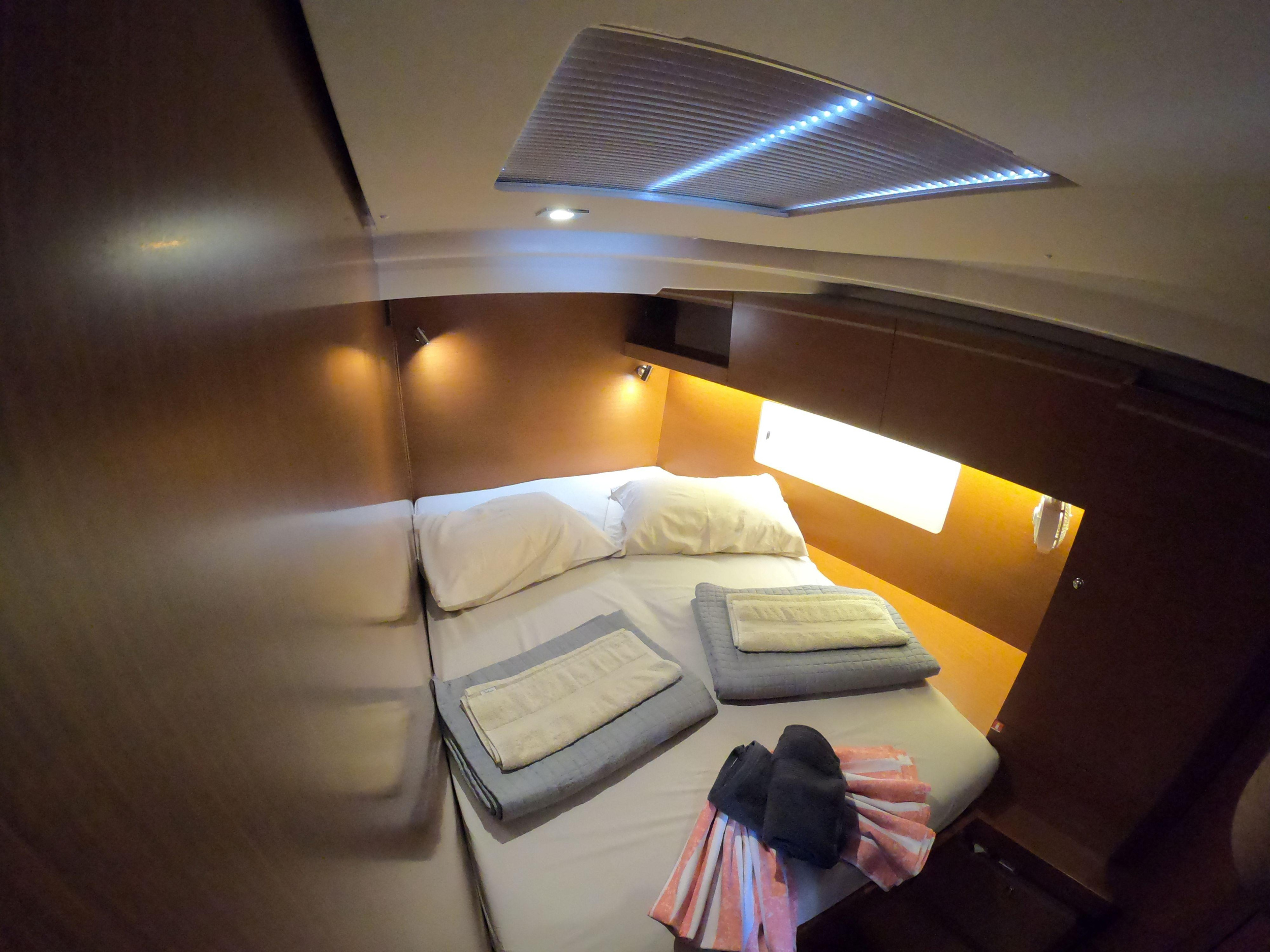 Oceanis 51.1 — photo 11