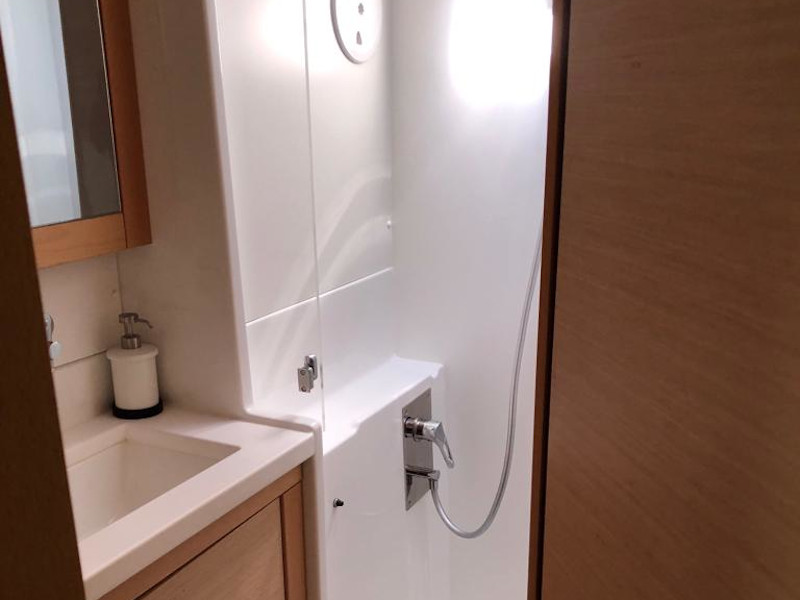 Lagoon 450 Flybridge — photo 10
