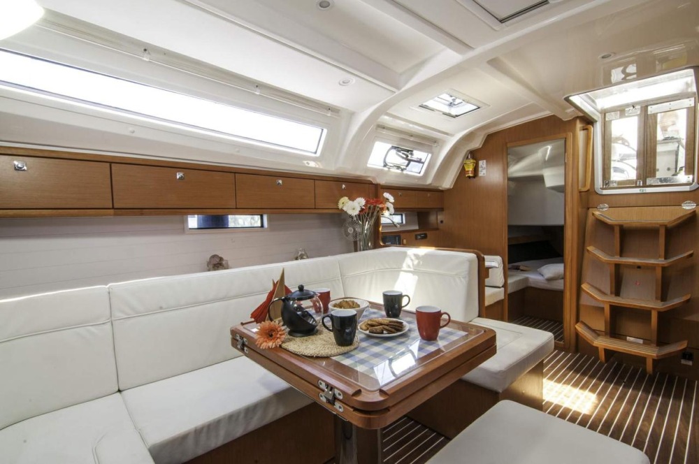 Bavaria Cruiser 41 — photo 18
