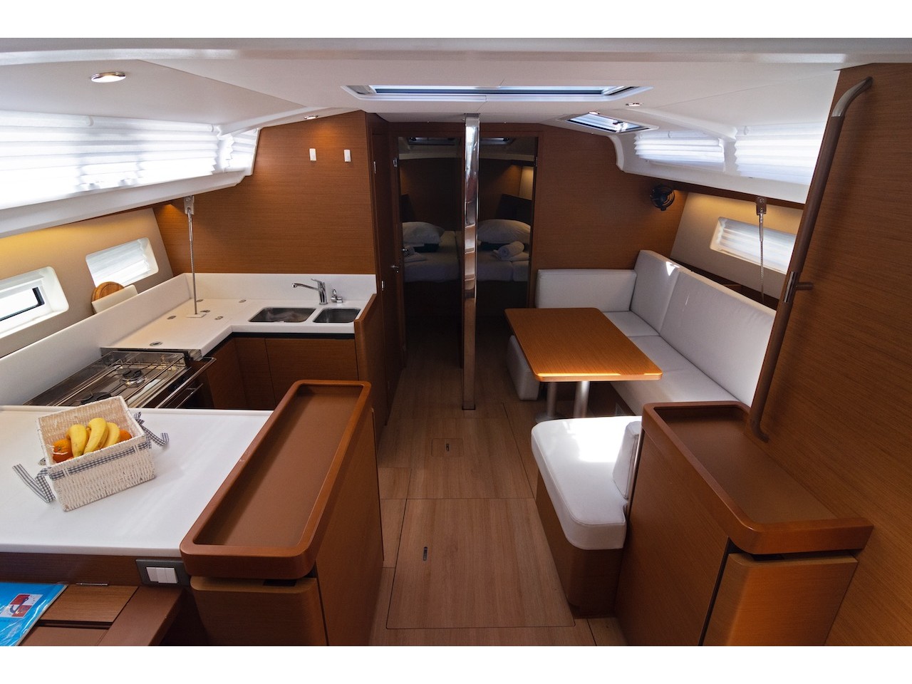 Sun Odyssey 440 — photo 3