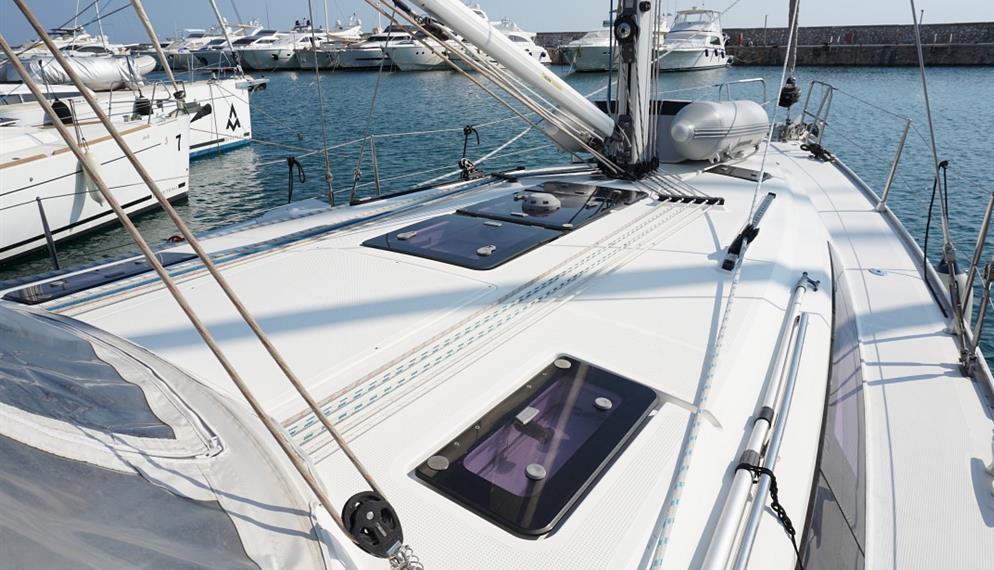Bavaria Cruiser 41 — photo 20