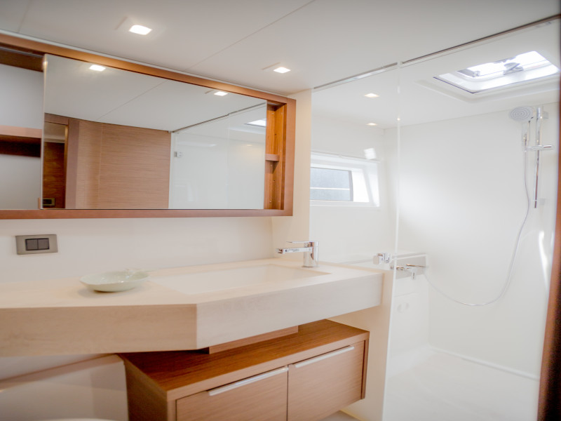 Lagoon 46 — photo 110