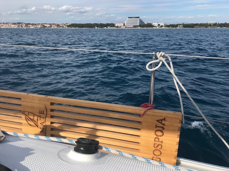 Bavaria Cruiser 37 — photo 15