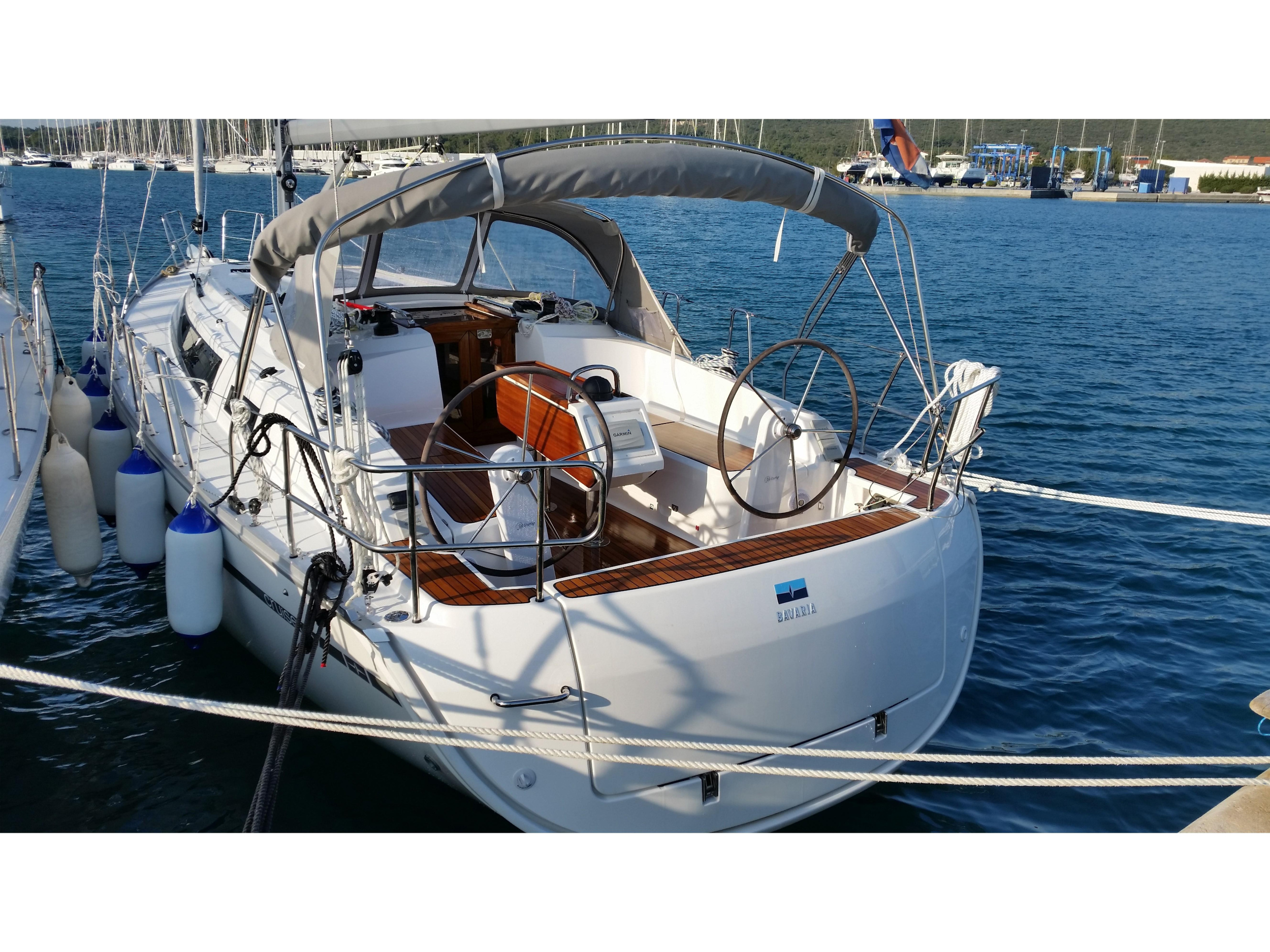 Bavaria Cruiser 37 — photo 1