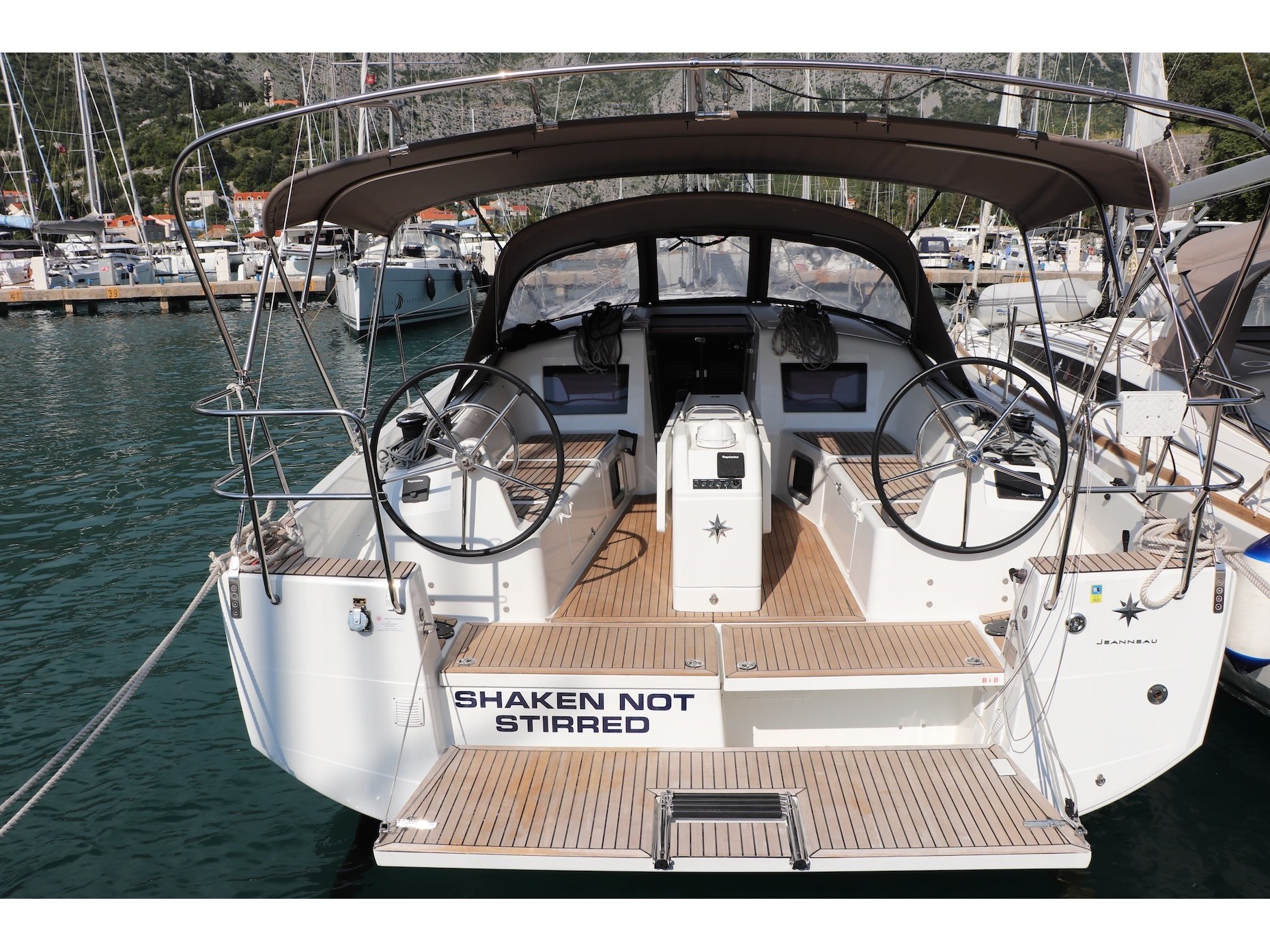 Sun Odyssey 410 — photo 1