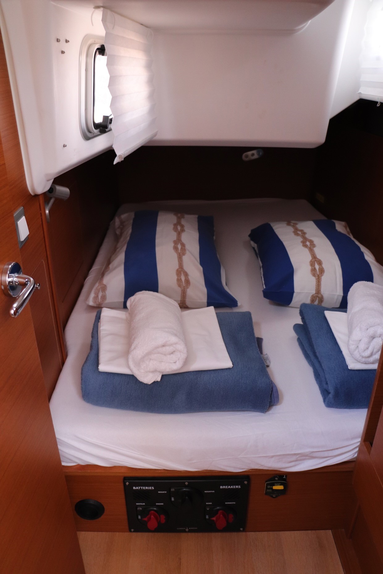 Sun Odyssey 410 — photo 4