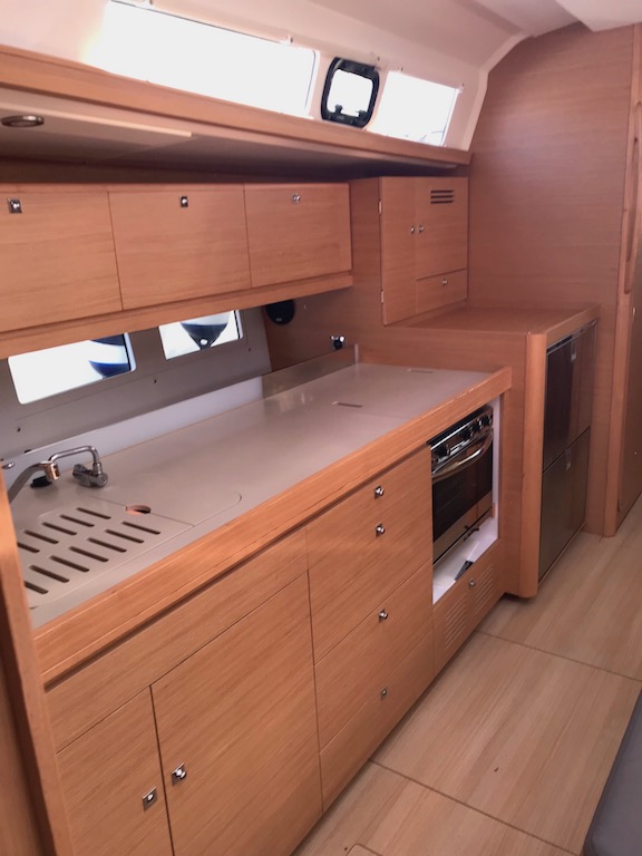 Dufour 460 Grand Large — photo 11