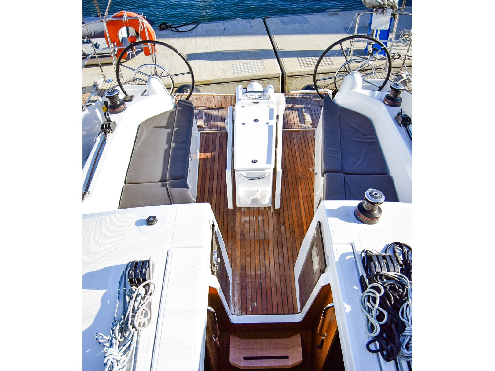 Sun Odyssey 410 — photo 7