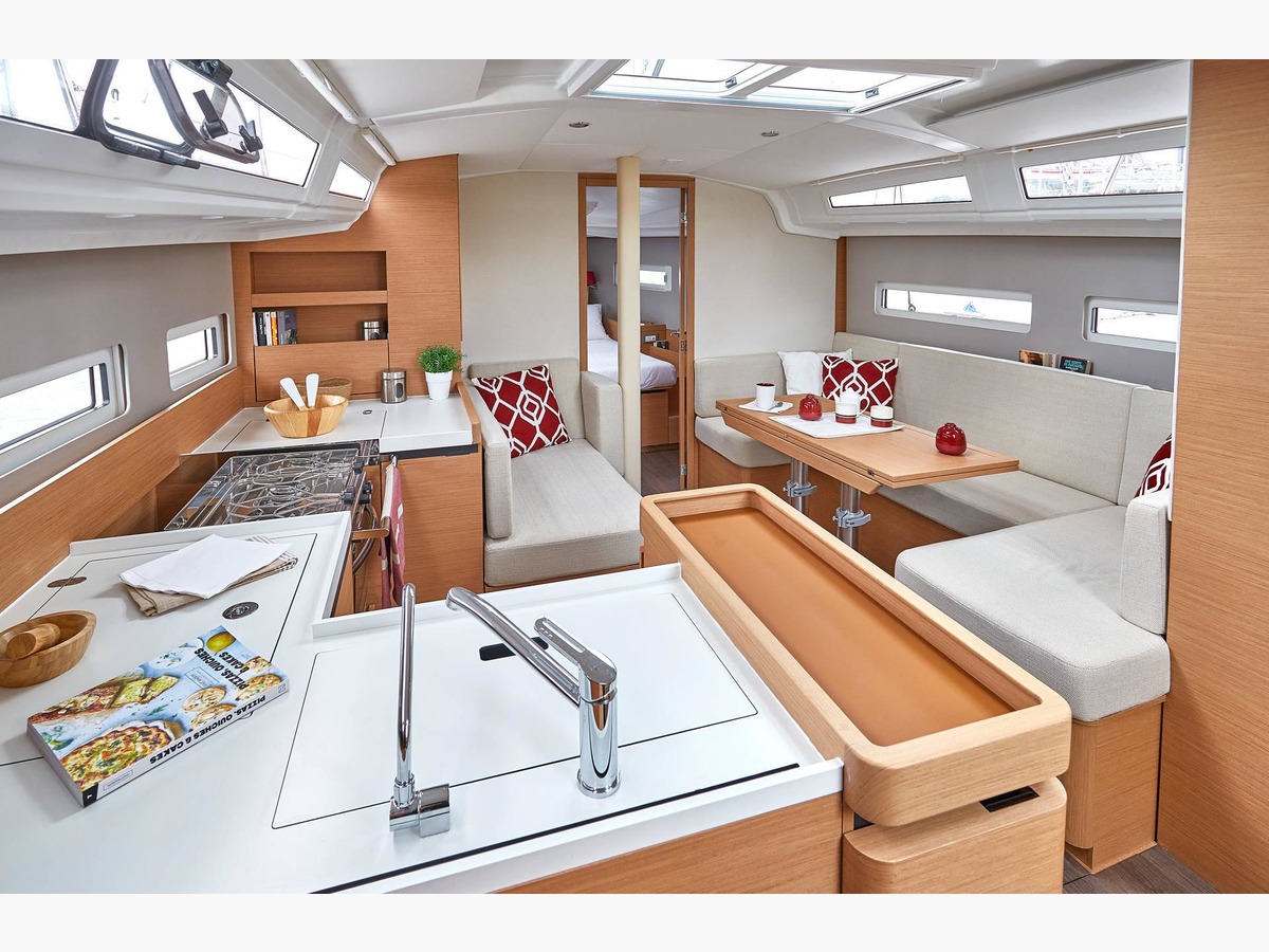 Sun Odyssey 410 — photo 6