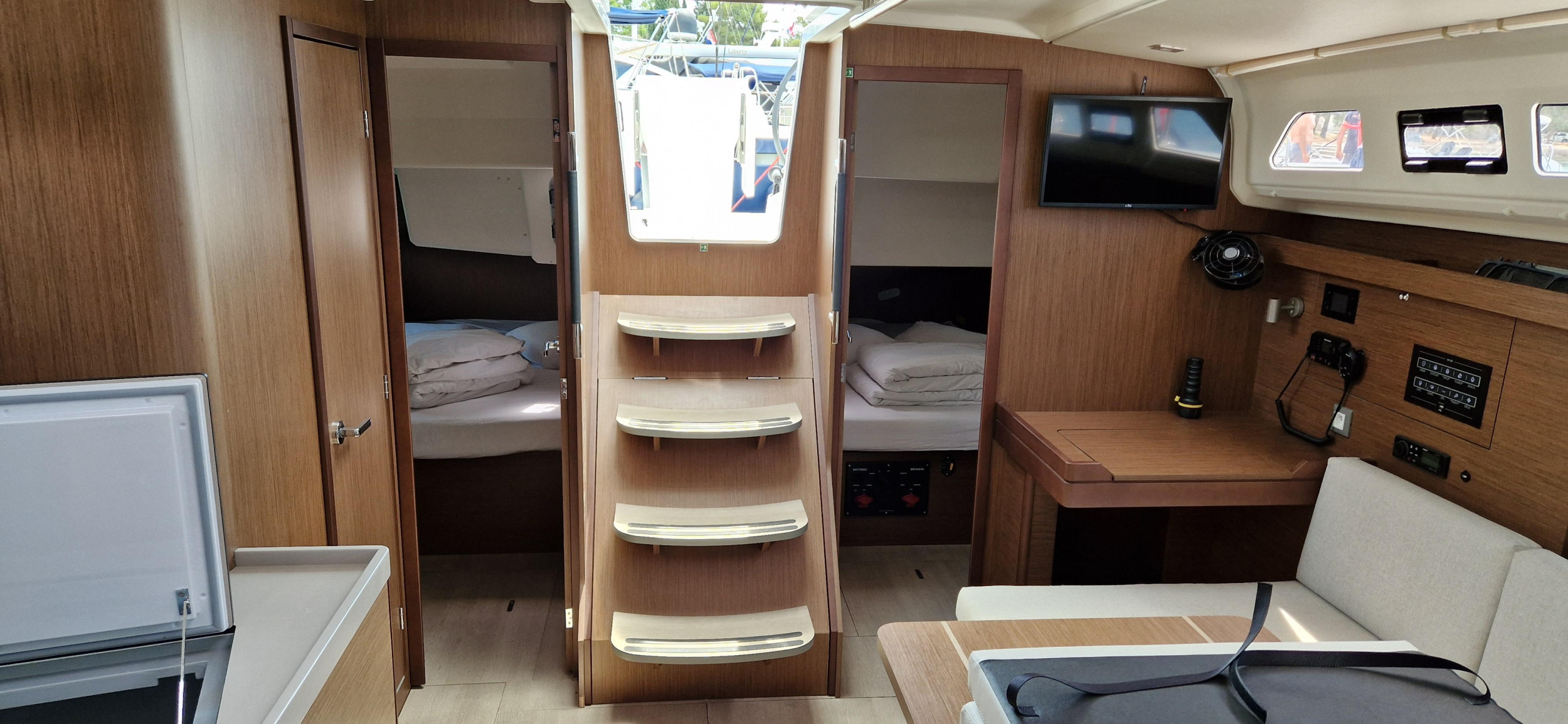 Oceanis 40.1 — photo 5