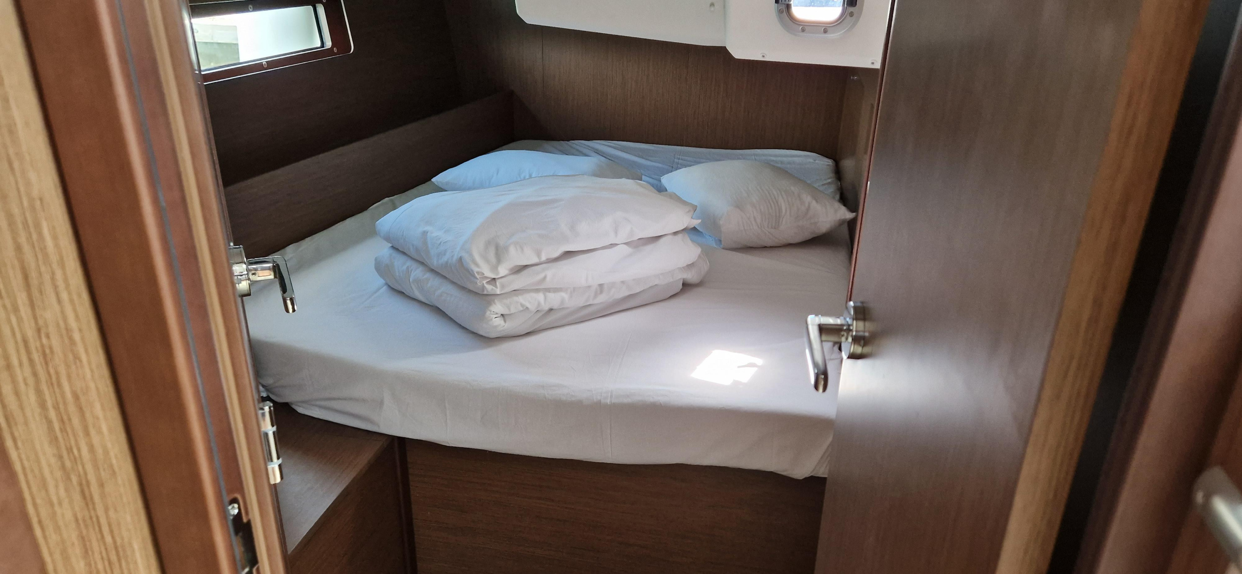 Oceanis 40.1 — photo 12