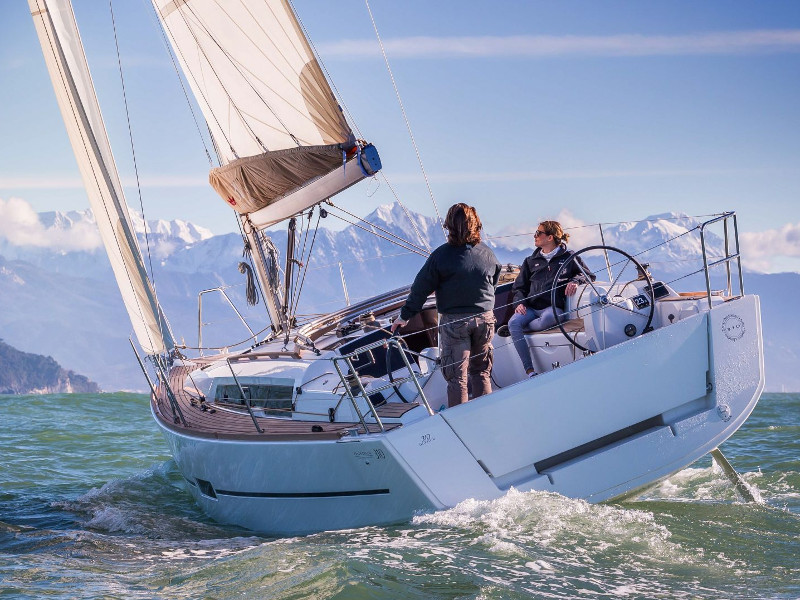 Dufour 310 Grand Large — photo 8