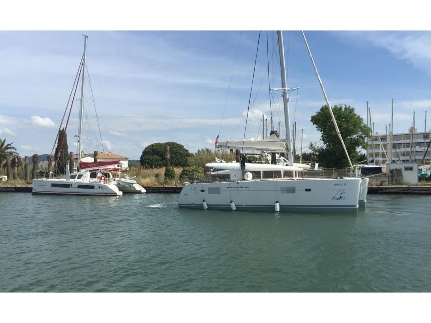 Lagoon 400 S2 — photo 1