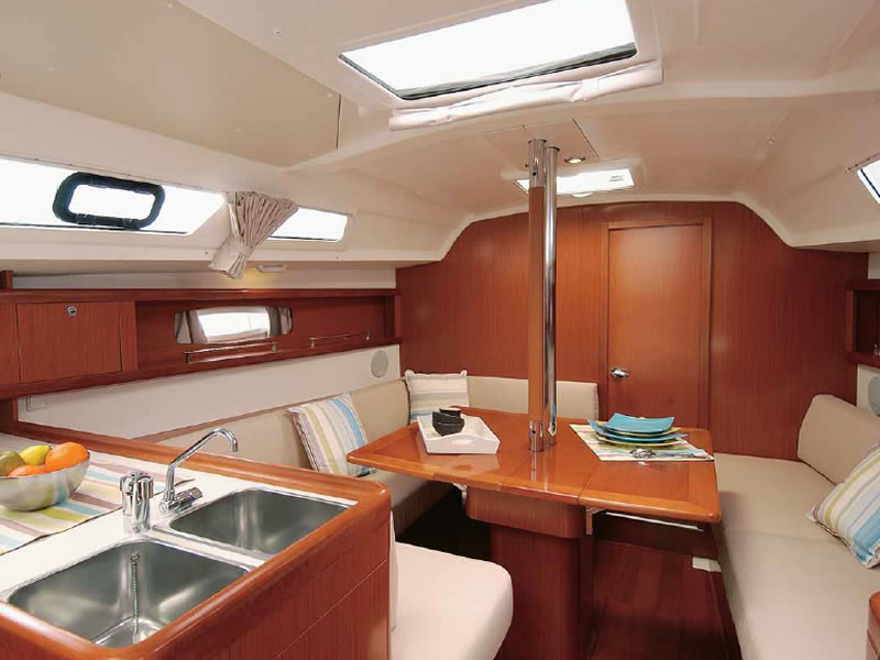 Oceanis 34 — photo 2