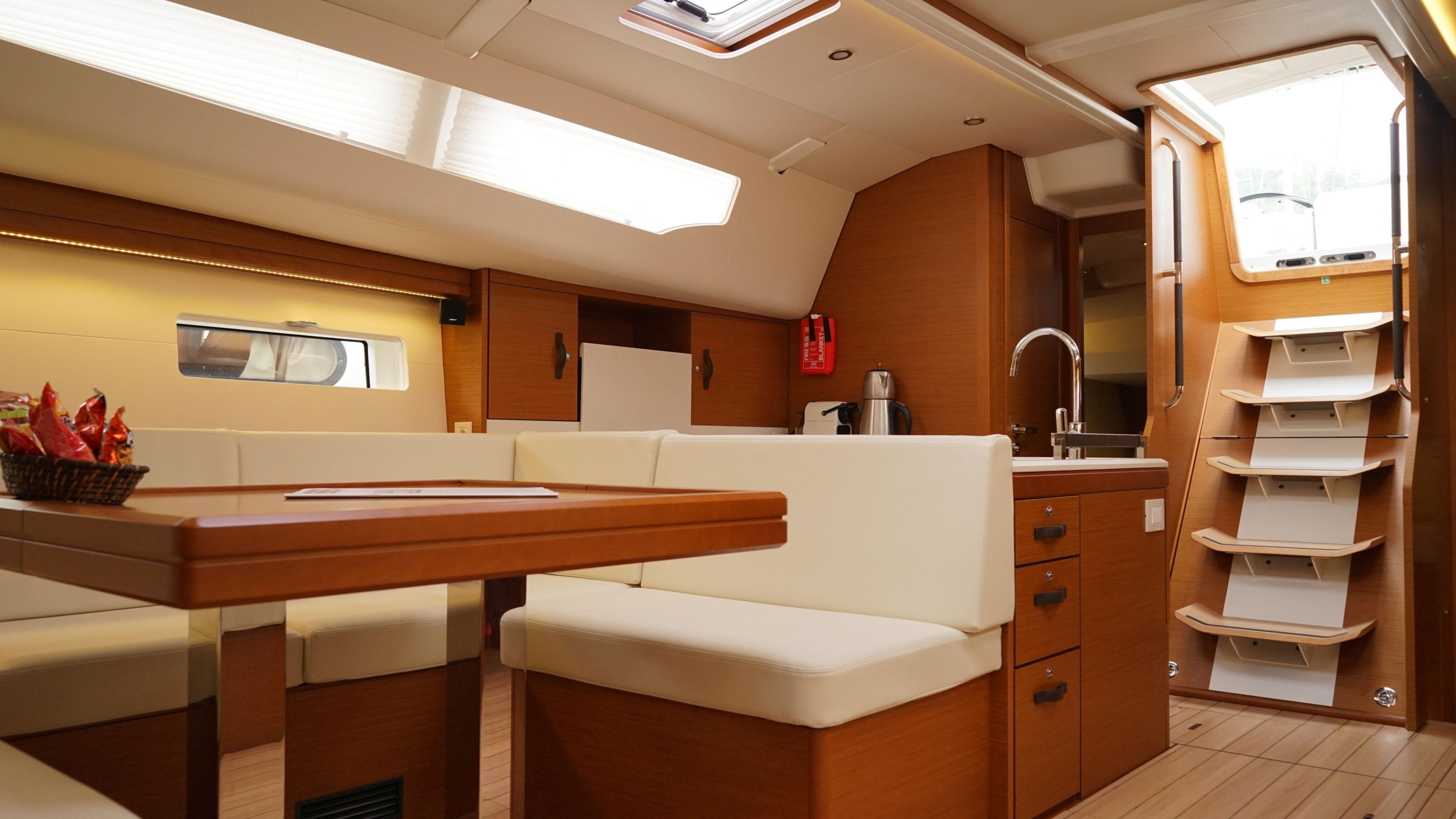 Jeanneau 51 — photo 7