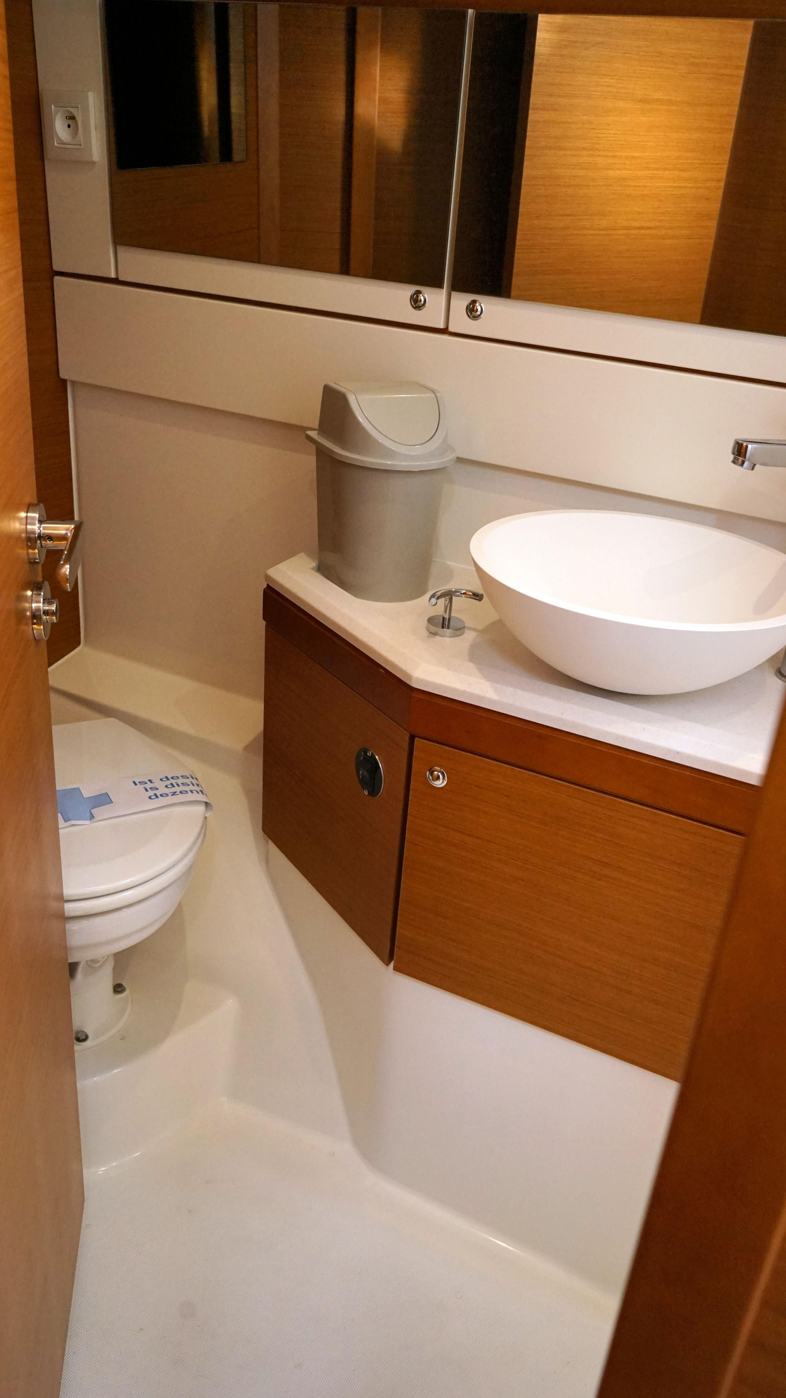 Jeanneau 51 — photo 12