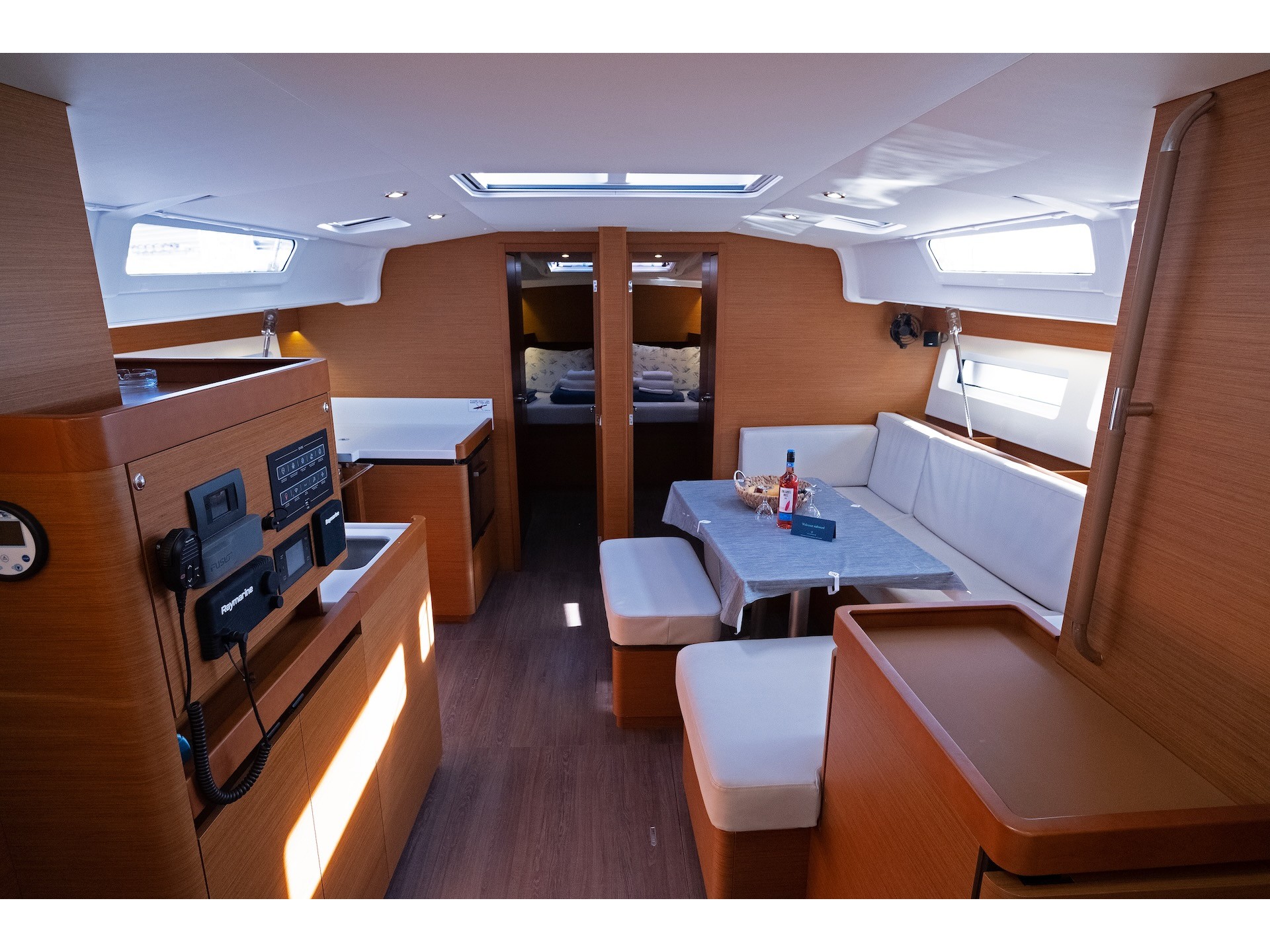 Sun Odyssey 490 "LUXE" — photo 13