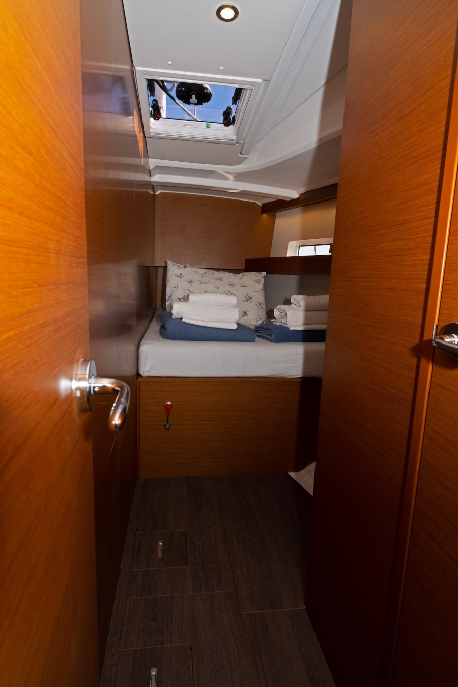 Sun Odyssey 490 "LUXE" — photo 6
