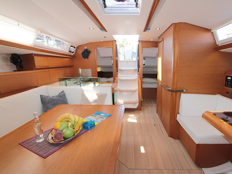 Sun Odyssey 449 — photo 2