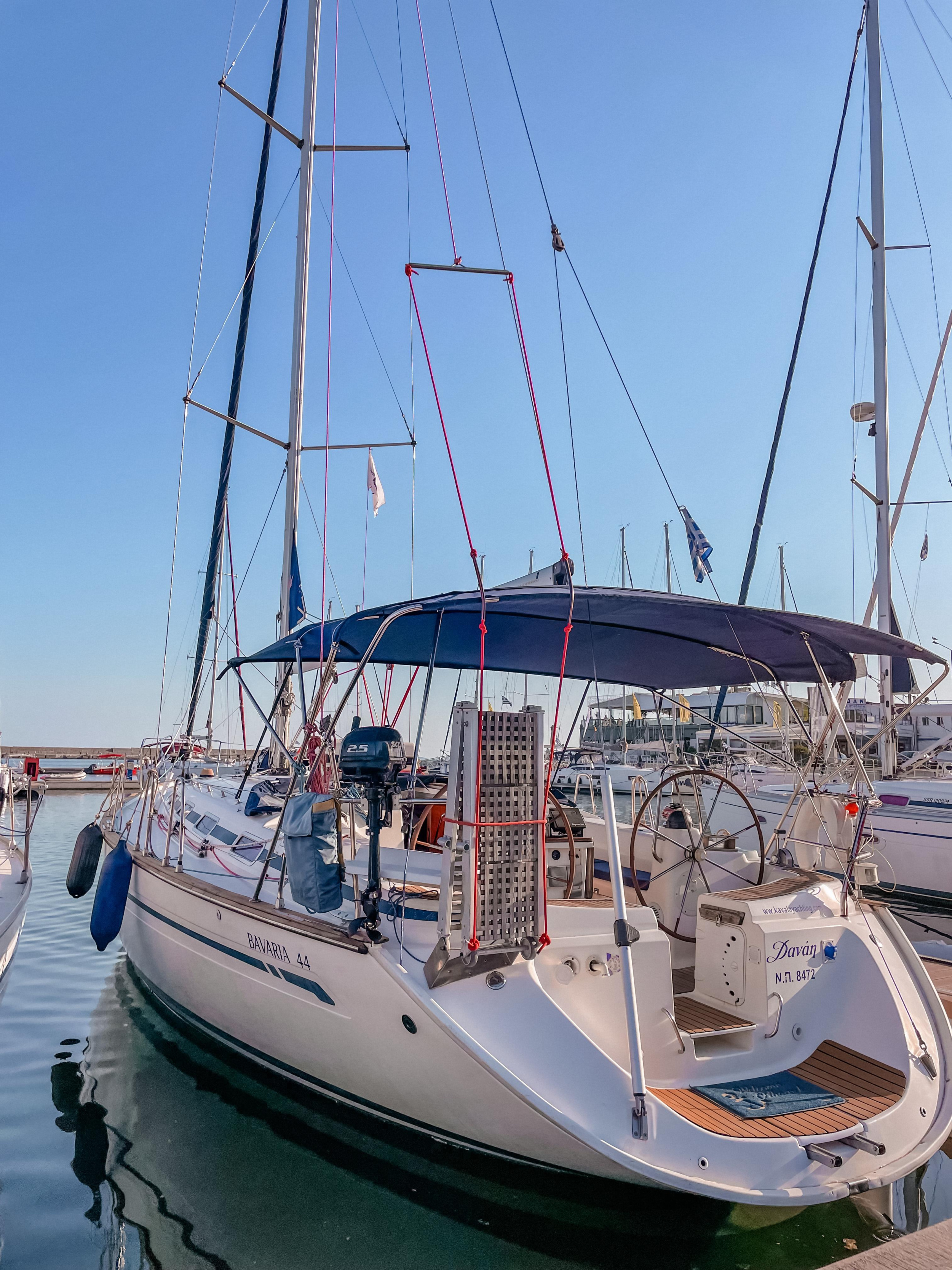 Bavaria 44 — photo 18