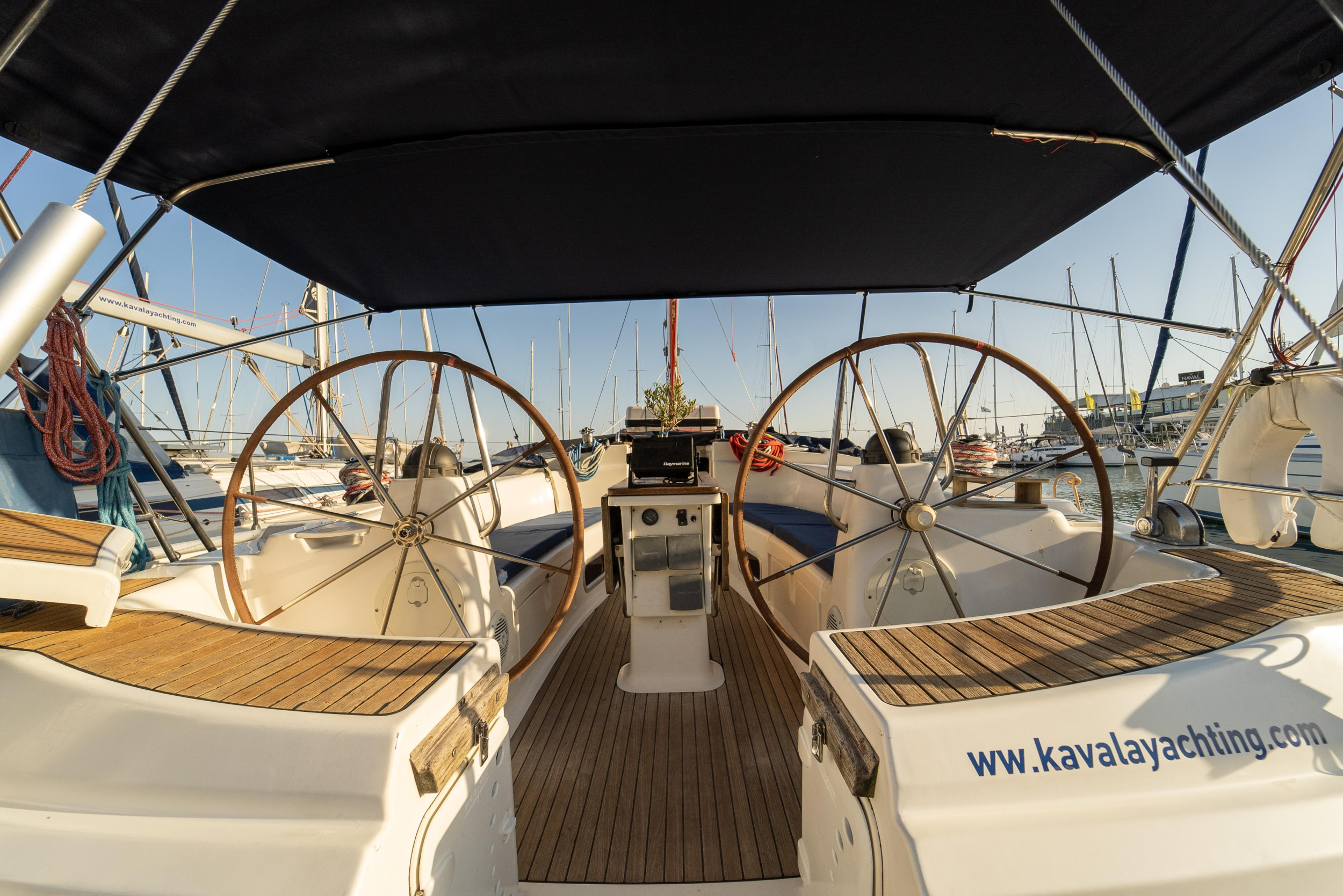 Bavaria 44 — photo 5
