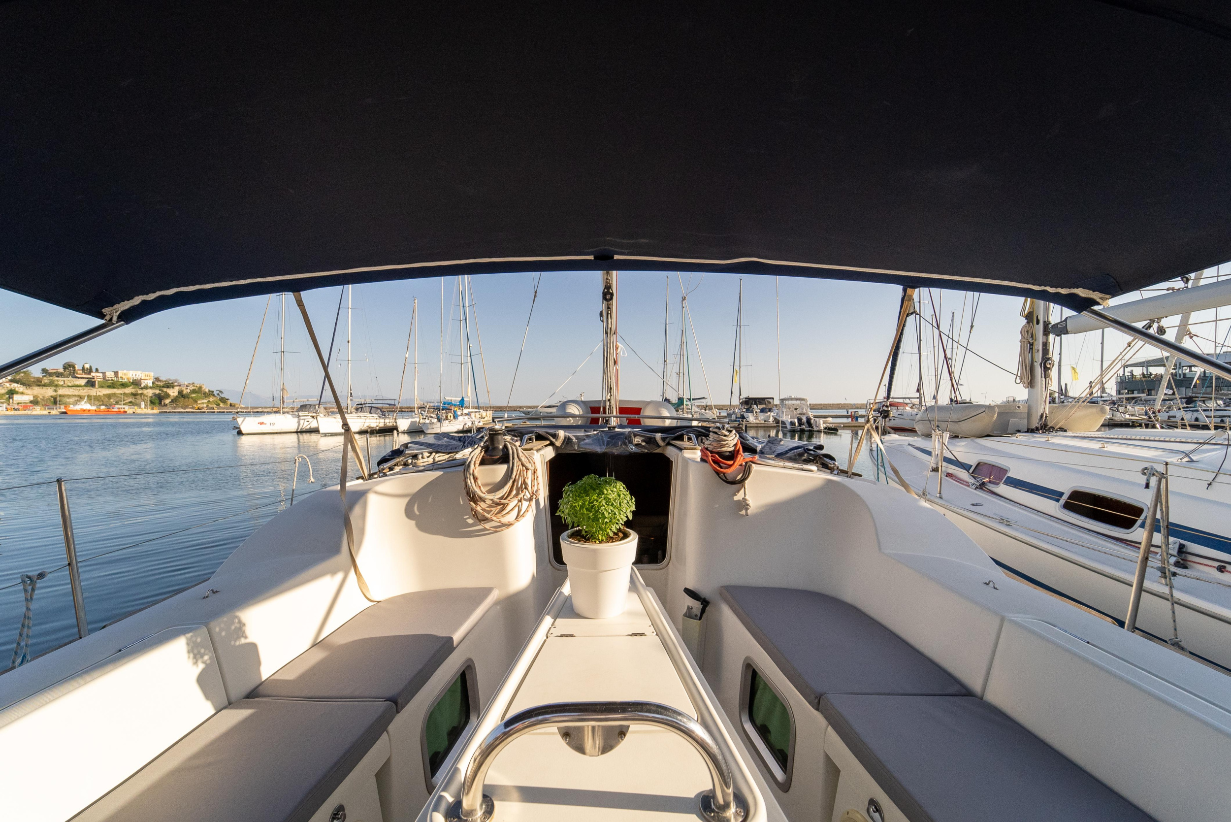 Sun Odyssey 42i — photo 2