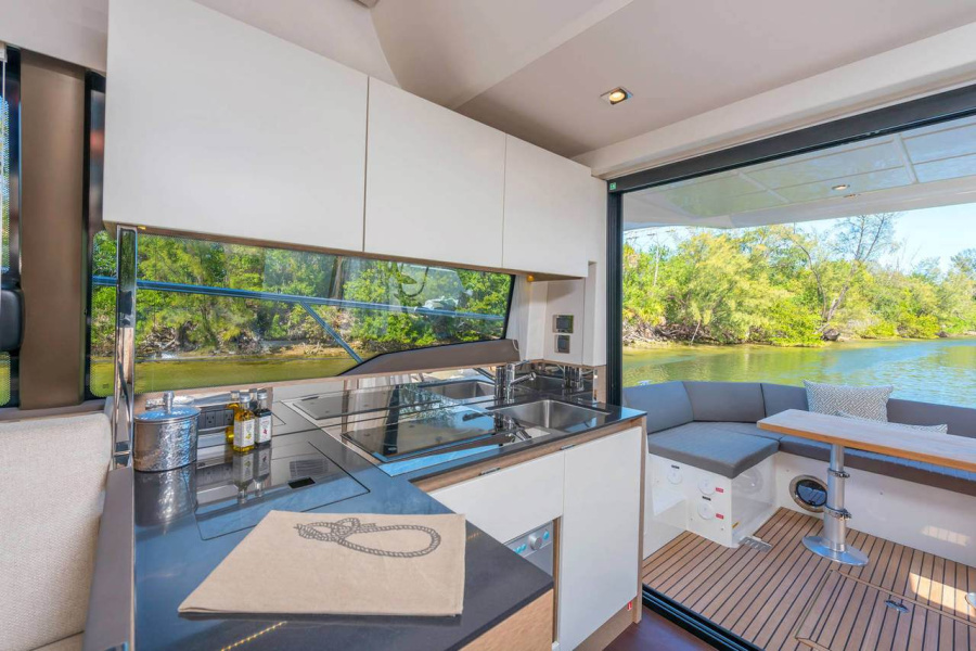 Prestige 460 — photo 24