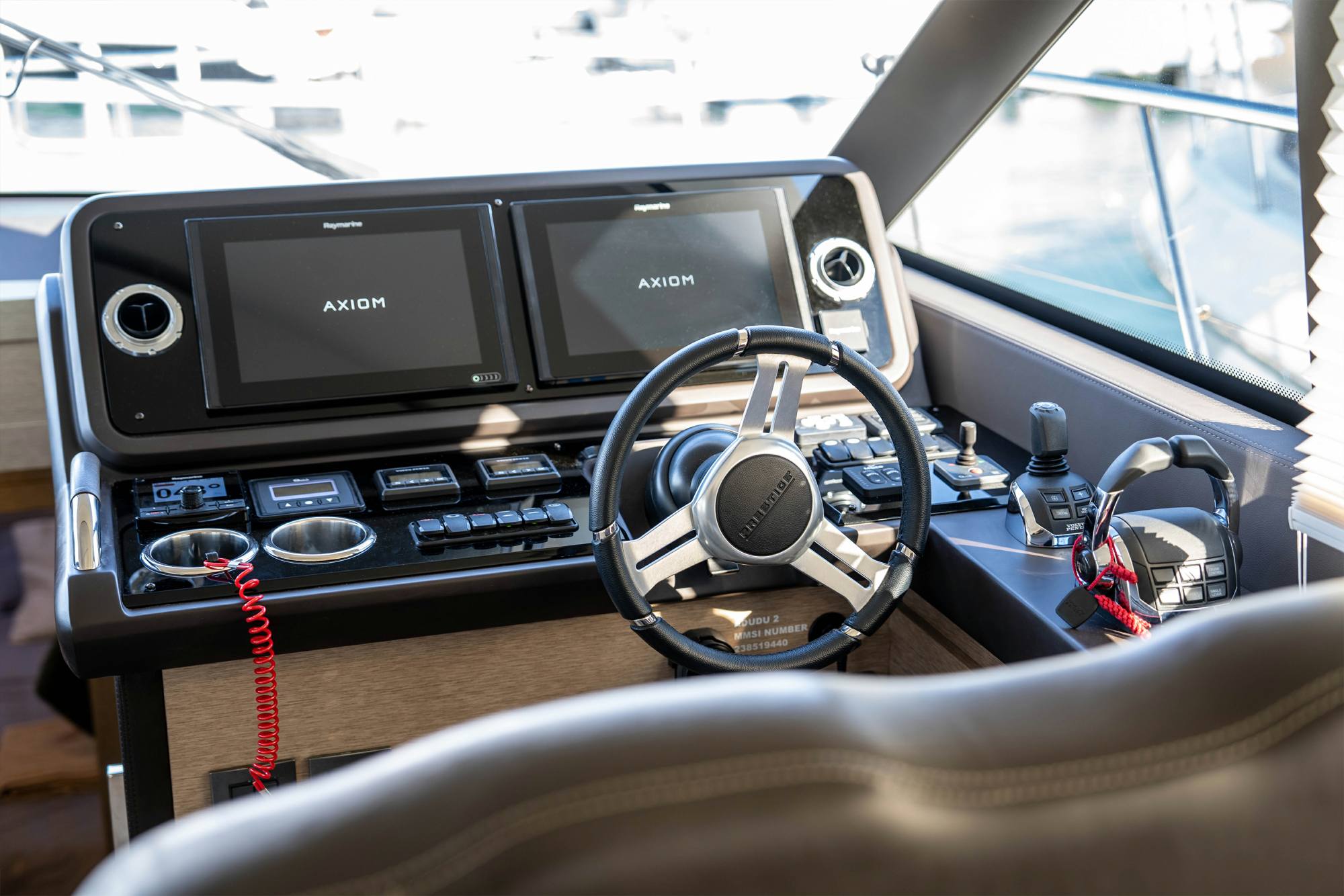 Prestige 460 — photo 18