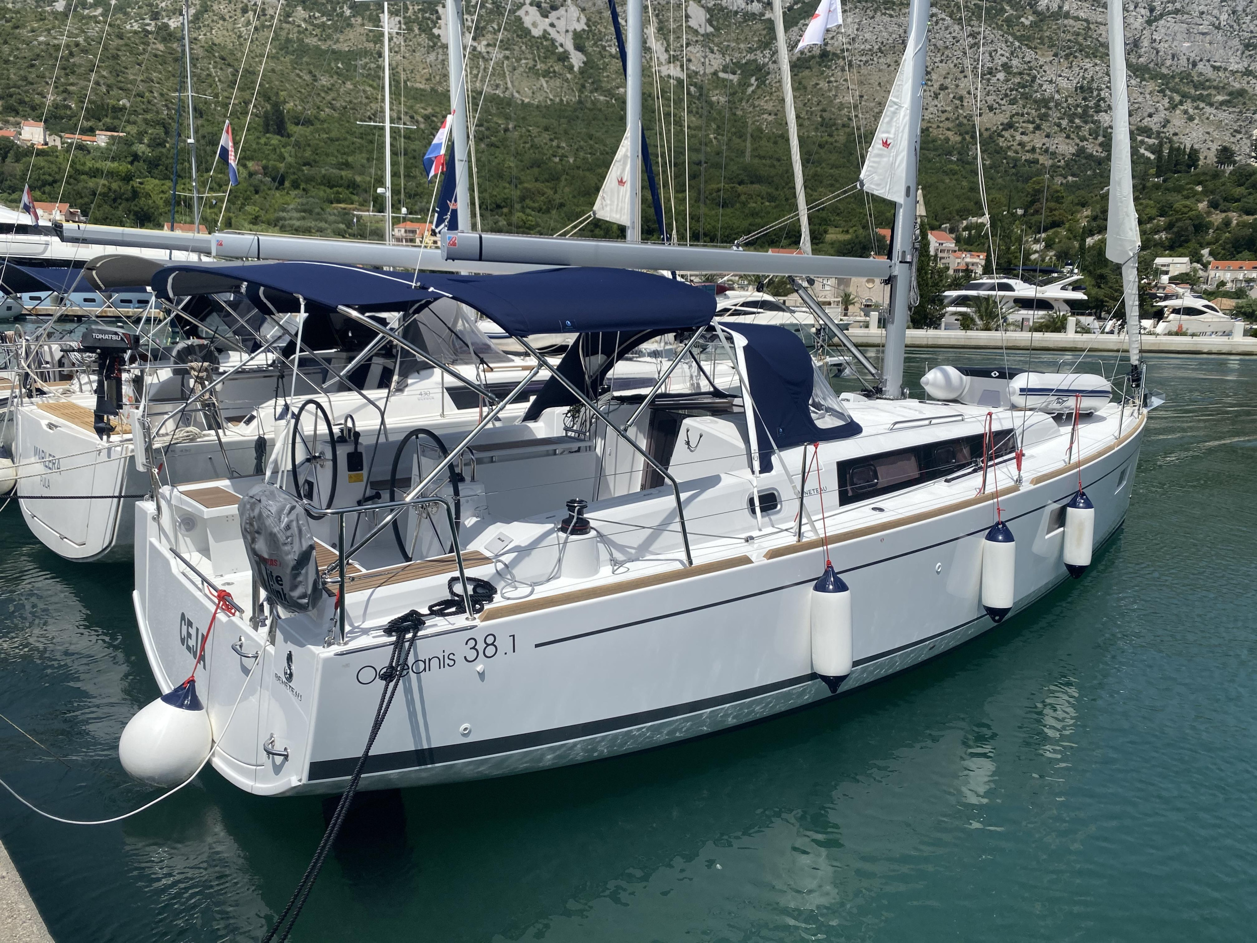 Oceanis 38.1 — photo 9