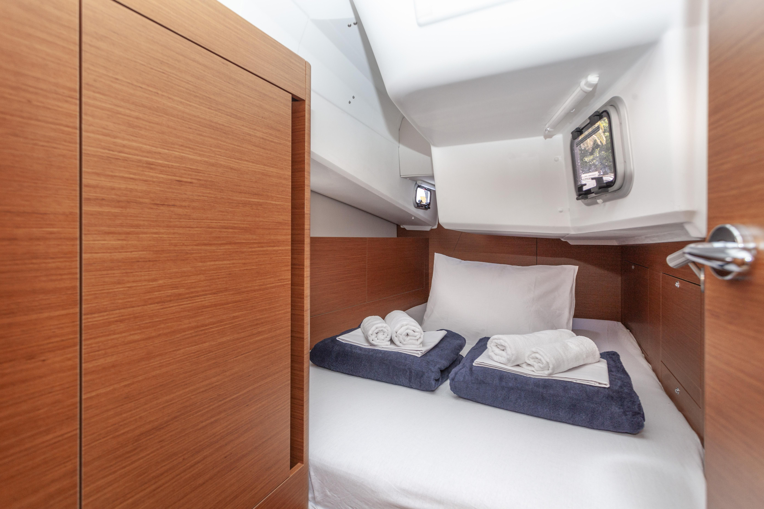 Sun Odyssey 410 — photo 34
