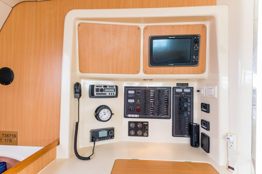 Leopard 47 — photo 20