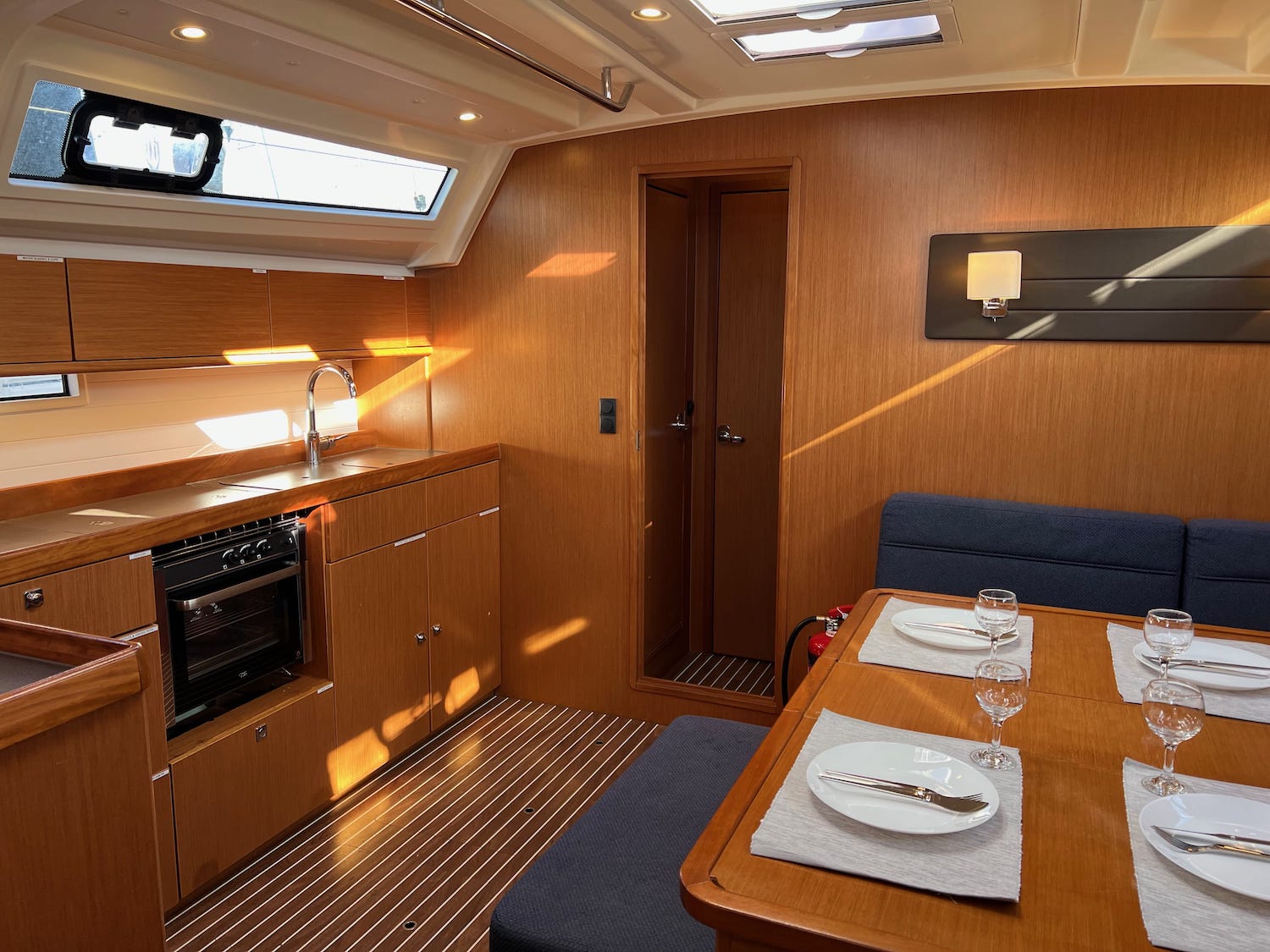 Bavaria Cruiser 46 — photo 18